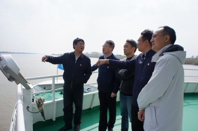 黨建引領(lǐng)優(yōu)勢(shì)融合 助力船舶污染防治